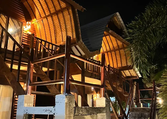 Coral Voice 1 Homestay & Lumbung